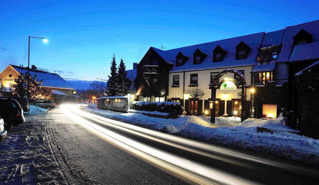 Park Hotel Прухонице Екстериор снимка